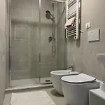 Stanza Accogliente E Ricercata 게스트하우스